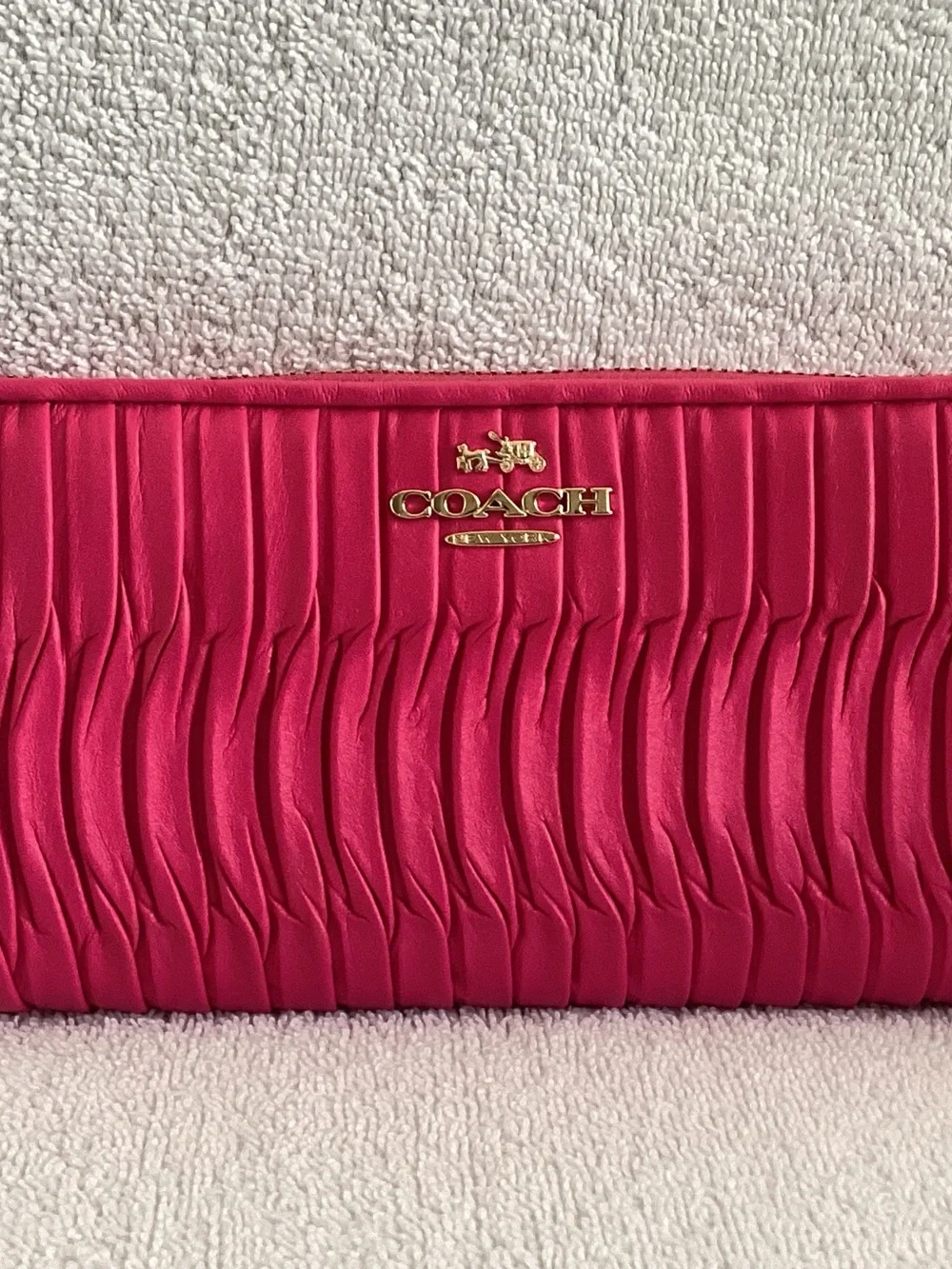 Coach Spruce Dahlia Pebble Leather Sandal Madison Hot Pink Gathered Wallet 53982